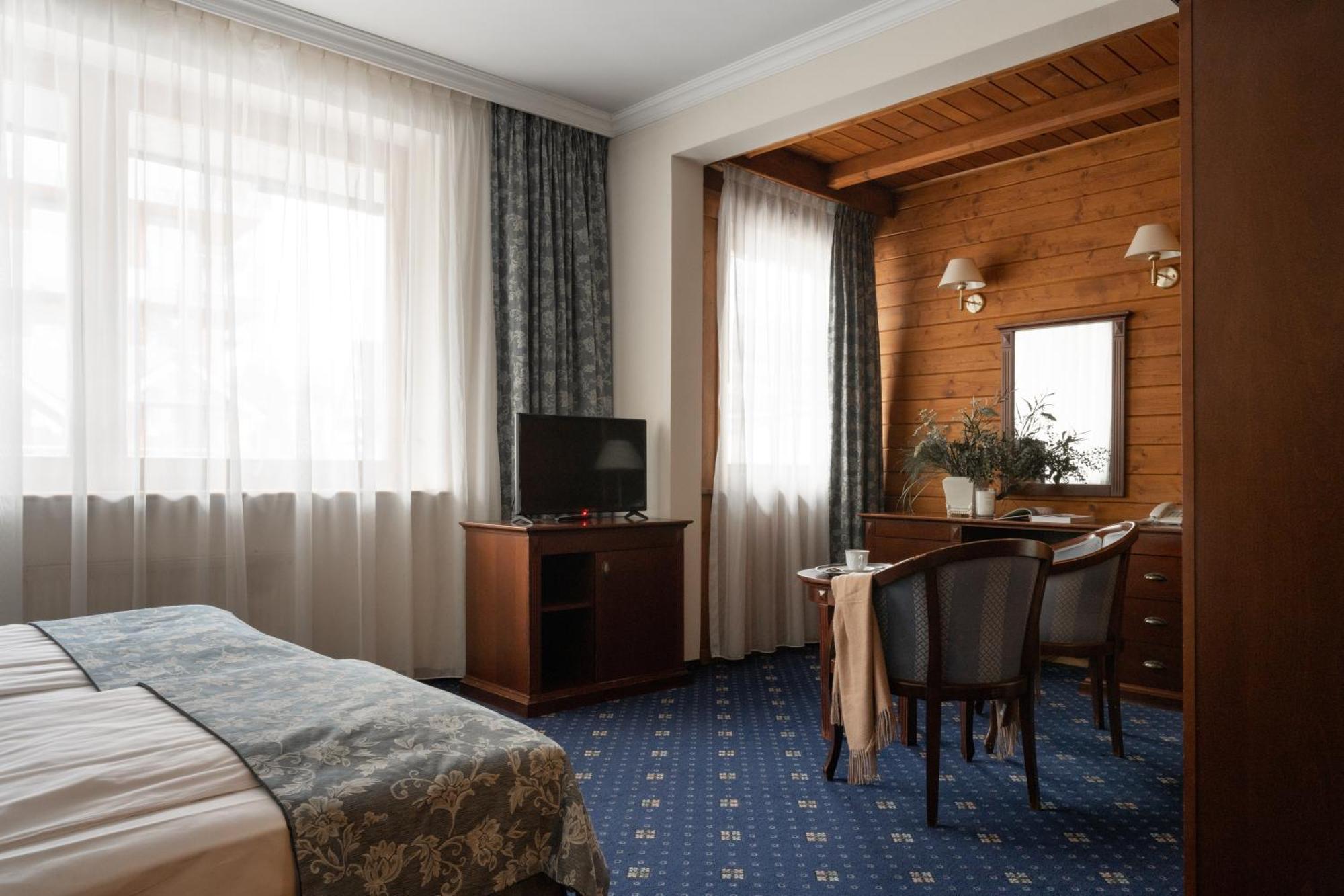 Hotell Czarny Potok Wellness & Centrum